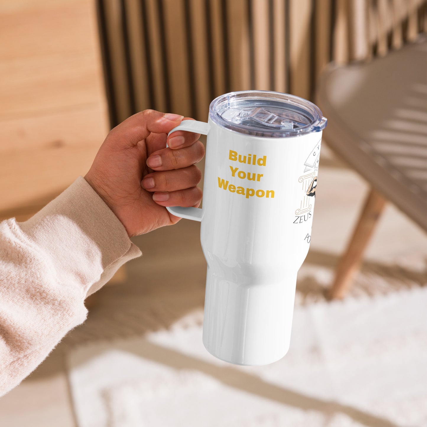 Travel mug with a handle